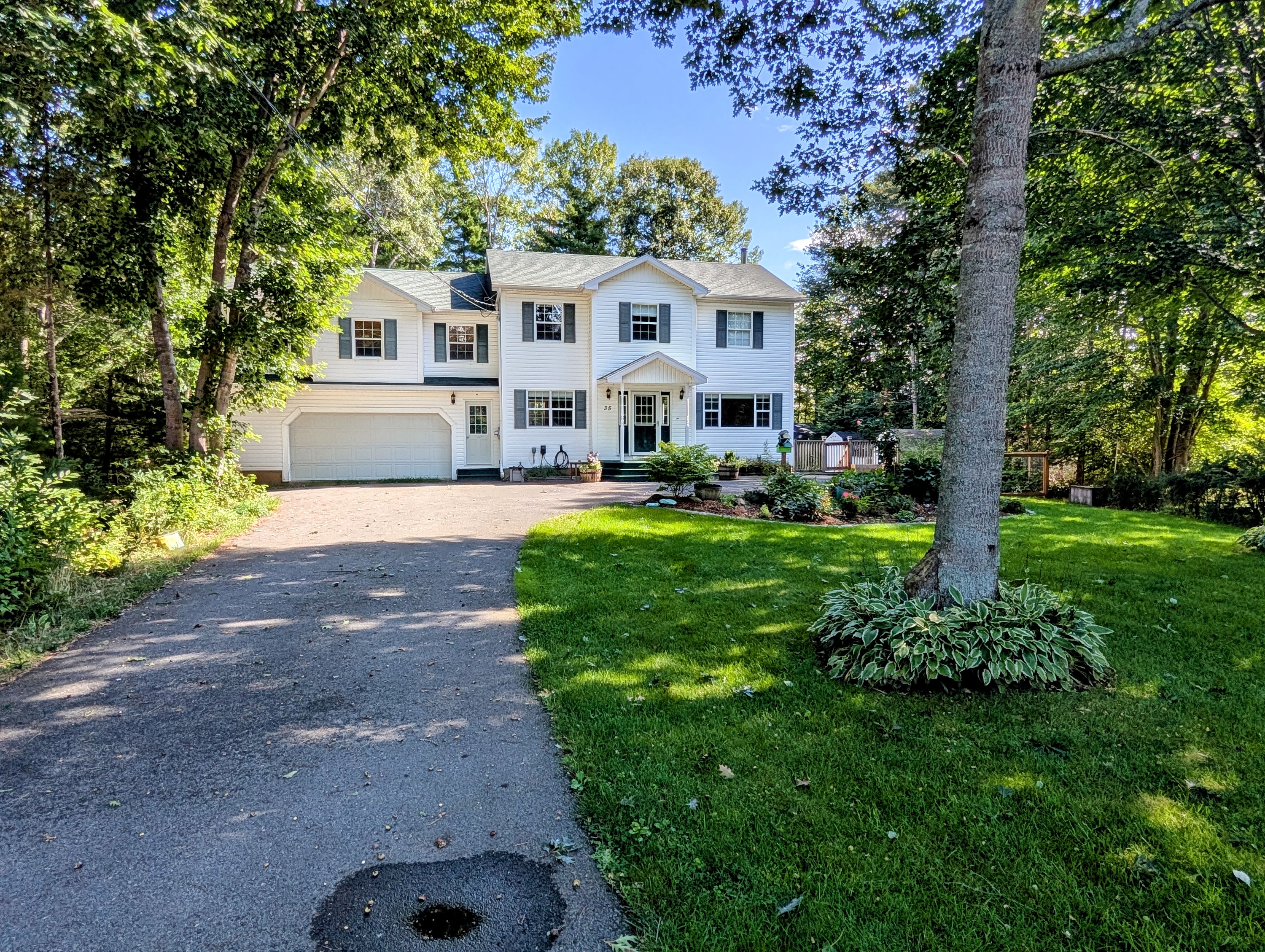 35 Robie Avenue